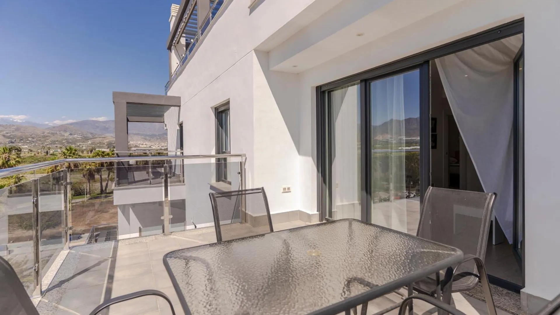 Rentitspain Horizonte En Playa Nasila Montanas Y Golf Motril